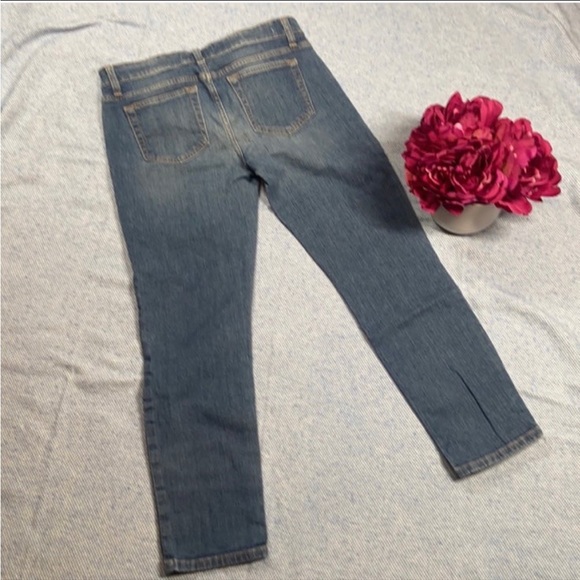 👖 Joe’s “Wild” Cropped Distressed Ankle Jeans 👖 - Picture 9 of 13